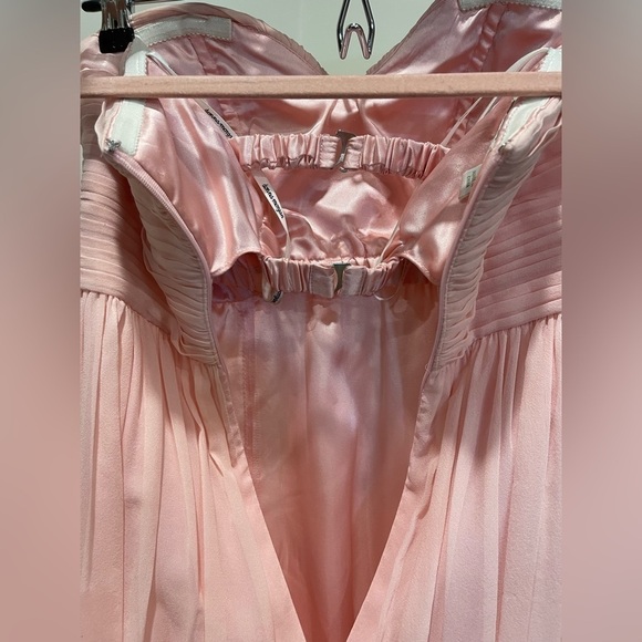 DONNA MORGAN pink silk chiffon dress. Size 2. Elegant, classy semi-formal dress. - Picture 3 of 7